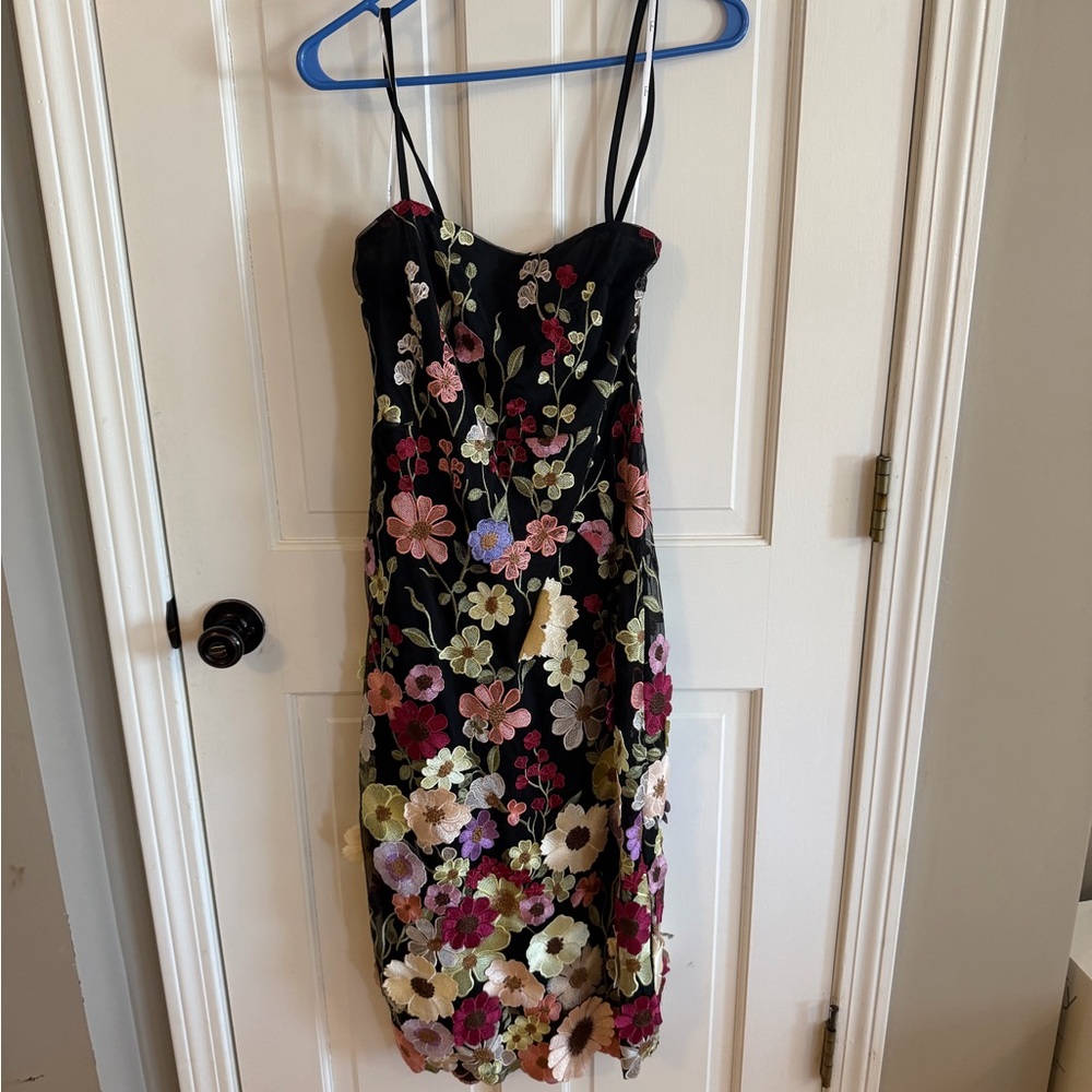 Floral Black Midi Dress - Picture 3 of 4